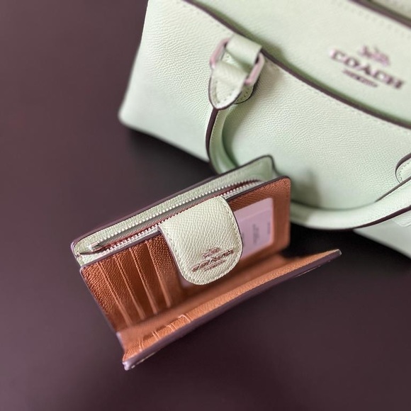 Coach Mini Darcie Carryall crossbody and small wallets /Silver/Pale Pistachio - Picture 11 of 12